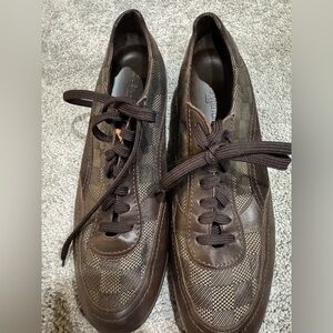 Louis Vuitton Brown Checkered Lace-Up Sneakers. Never Worn